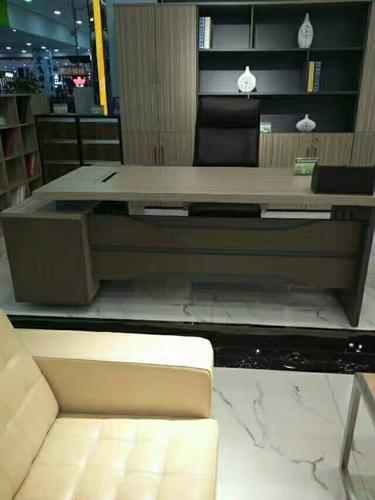 天 津办公家具厂家销售 各种材质电脑桌经理桌 老板台 各种实木老板台